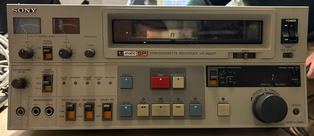 Sony U - Matic vIdeo Recorder VO-9600P