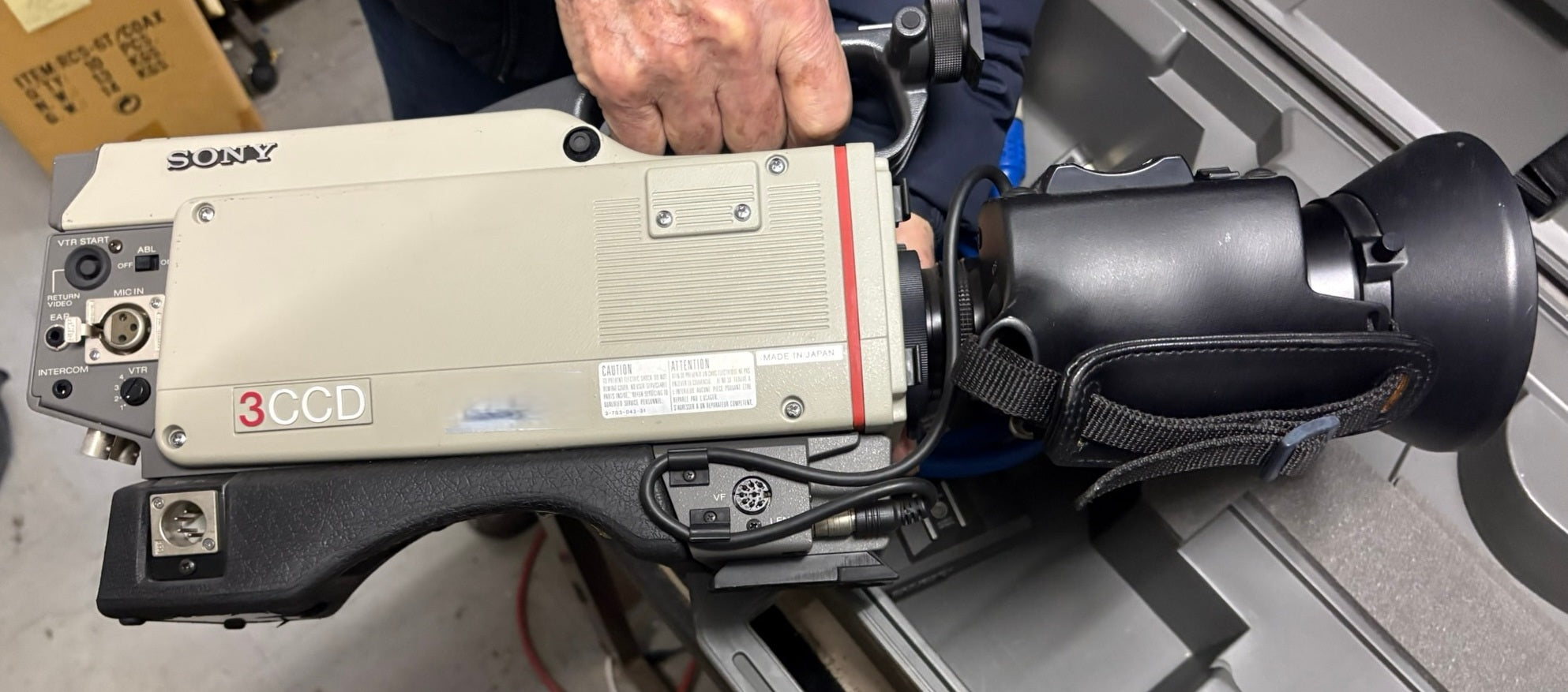 Sony 3CCD DXC-3000P